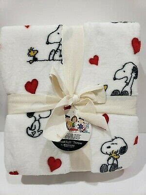 snoopy valentines|snoopy valentines blanket.